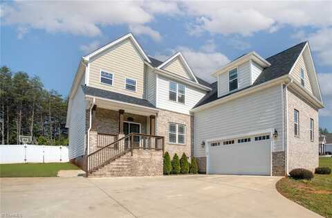 7507 Bentridge Forest Drive, Kernersville, NC 27284