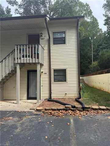 506 Brookside Court, Kernersville, NC 27284