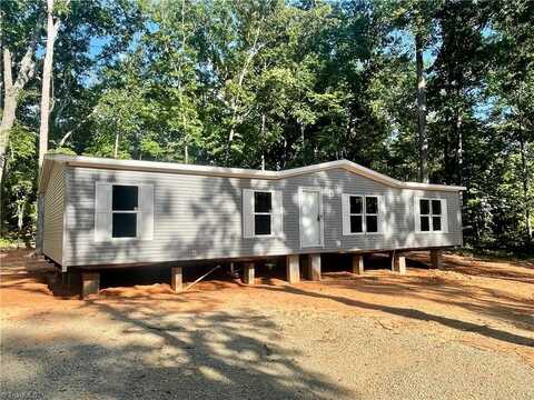 152 Lester Drive, Lexington, NC 27292