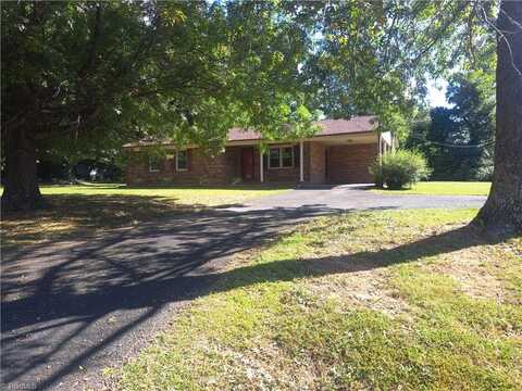 944 Doe Run Road, Ararat, VA 24053