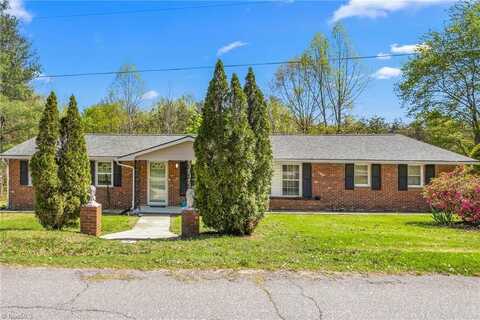 223 W Matthews Street, Stoneville, NC 27048