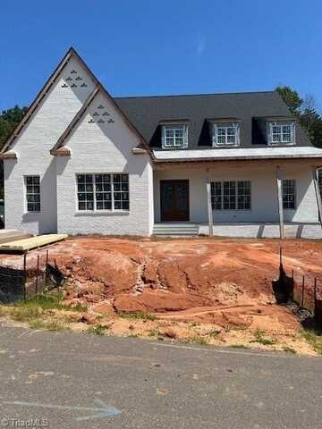 3814 Pinewood Lake Drive, Winston Salem, NC 27106