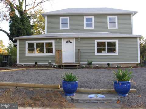 208 COLONIAL AVENUE, COLONIAL BEACH, VA 22443