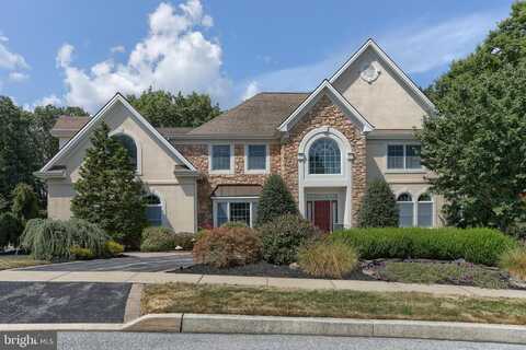 1002 PEGGY DRIVE, HUMMELSTOWN, PA 17036