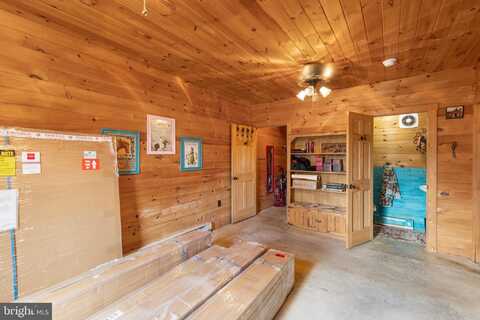 2525 PLUM RUN ROAD, RIDGELEY, WV 26753