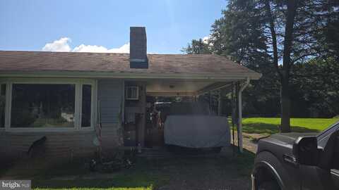 142 N STONE ROAD, MILLERSBURG, PA 17061