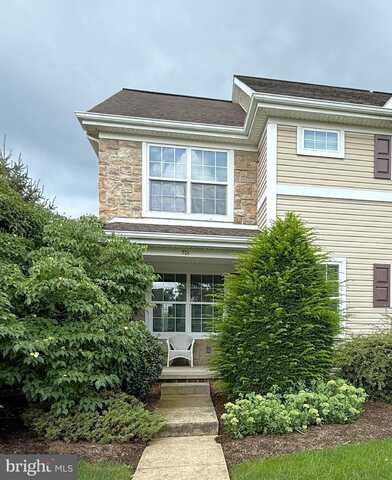 701 BRENTWOOD DRIVE, LITITZ, PA 17543