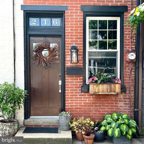 216 W WALNUT STREET, LANCASTER, PA 17603