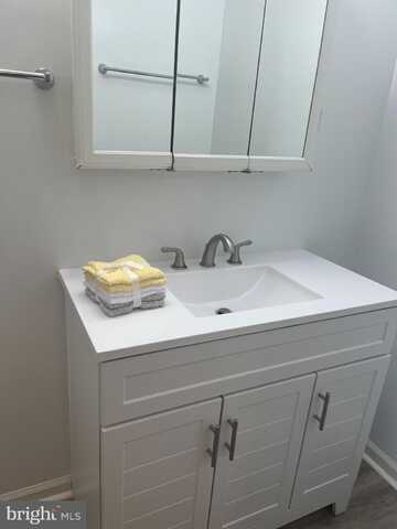 152 ELEMENTARY DRIVE, MARTINSBURG, WV 25404