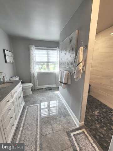 84 HILLSIDE ROAD, MECHANICSBURG, PA 17050