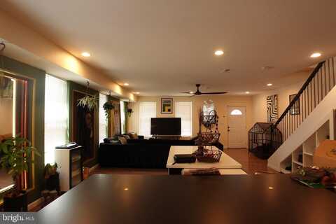4321 MINNESOTA AVENUE NE, WASHINGTON, DC 20019