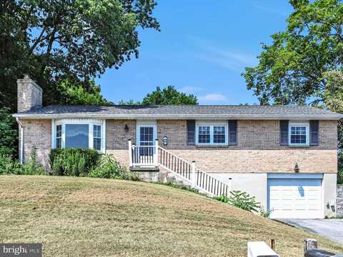 5 PEAR STREET, ANNVILLE, PA 17003