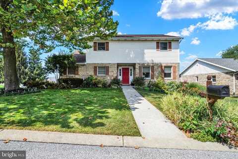 2818 CANDLELIGHT DRIVE, YORK, PA 17402