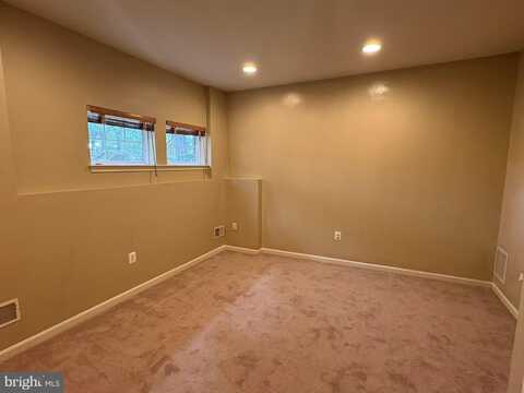 46209 WALPOLE TERRACE, STERLING, VA 20165
