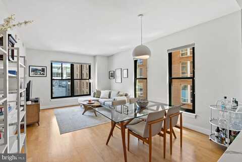 910 M STREET NW, WASHINGTON, DC 20001