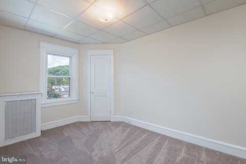 1947 FAIRVIEW AVENUE, READING, PA 19606