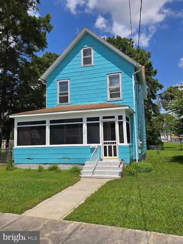 108 W CHESAPEAKE AVENUE, CRISFIELD, MD 21817
