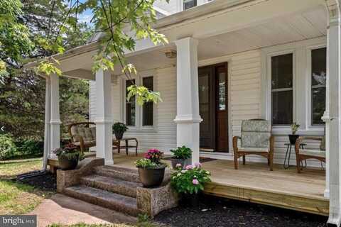 38 COOP ROAD, BRIGHTWOOD, VA 22715