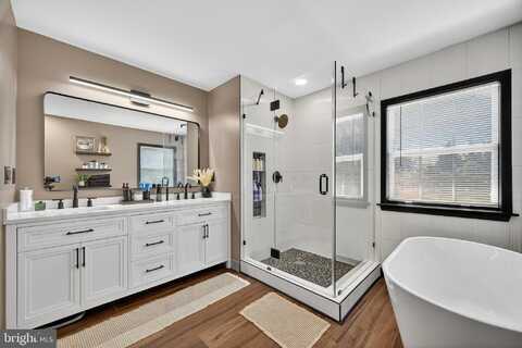 22 CLIFFORD COURT, HARPERS FERRY, WV 25425