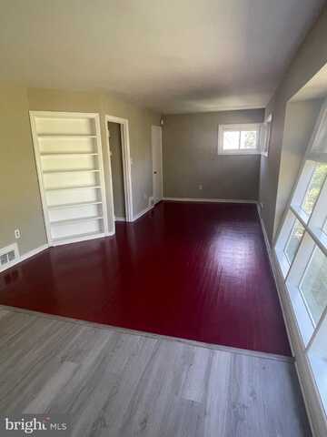 5115 72ND AVENUE, HYATTSVILLE, MD 20784