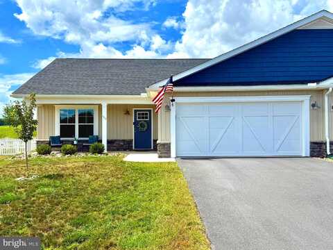 464 DRIPPING SPRING DRIVE, HEDGESVILLE, WV 25427