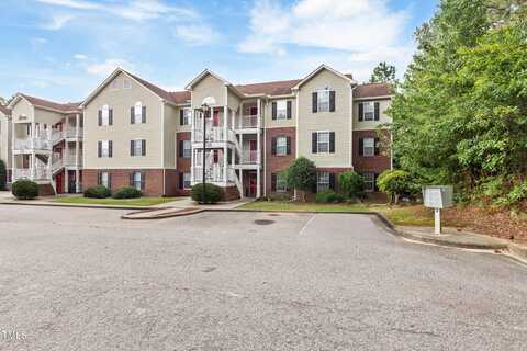 390 Bubble Creek Court, Fayetteville, NC 28311