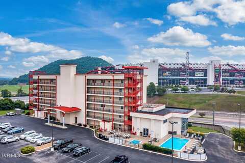 210 Raceday Center Drive, Bristol, TN 37620