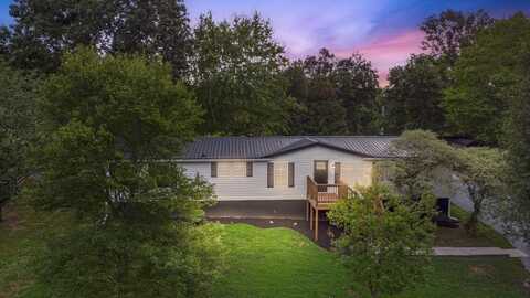 381 Canoe Branch Rd, Castilian Springs, TN 37031