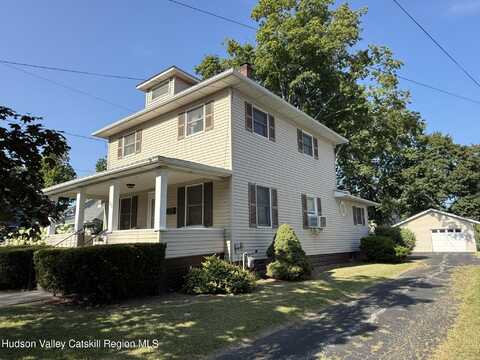 213 Washington Avenue, Saugerties, NY 12477