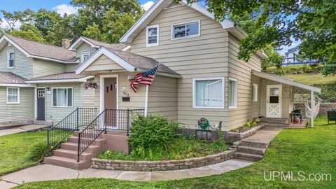 612 Roycroft, Kingsford, MI 49802