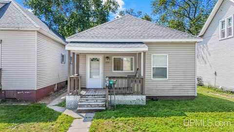 1115 Delta, Gladstone, MI 49837