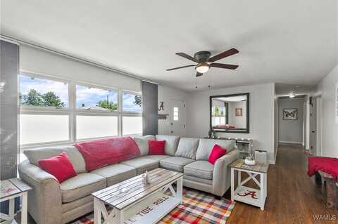 9 Rhonda Drive, Tuscaloosa, AL 35401
