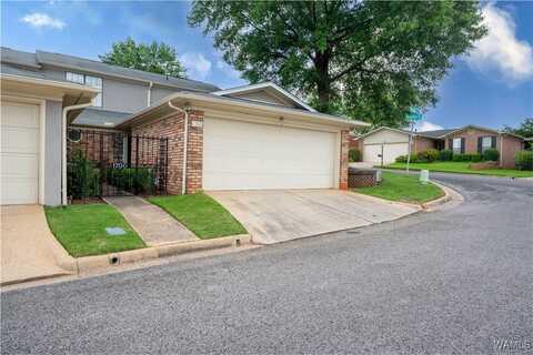 1700 Dauphine Drive, Tuscaloosa, AL 35406