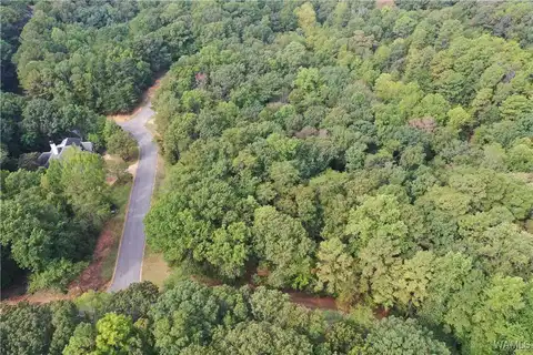 7814 Commodore Drive NE, Tuscaloosa, AL 35406