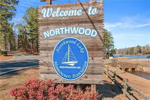 5804 Northwood Lake Dr E, Northport, AL 35473