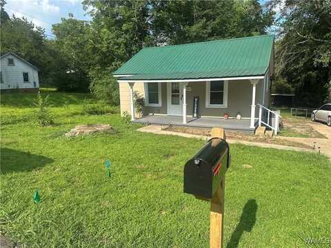 604 1st Street NE, Aliceville, AL 35442