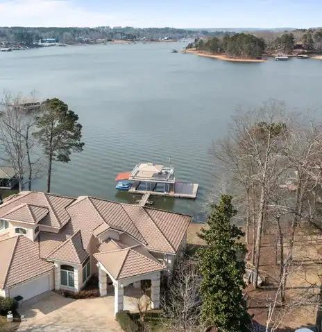 191 STONEBROOK COVE Dr, Jasper, AL 35504
