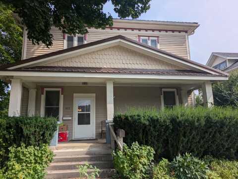 402 E Main Street, Decorah, IA 52101