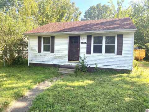 1206 Markham, Paducah, KY 42001