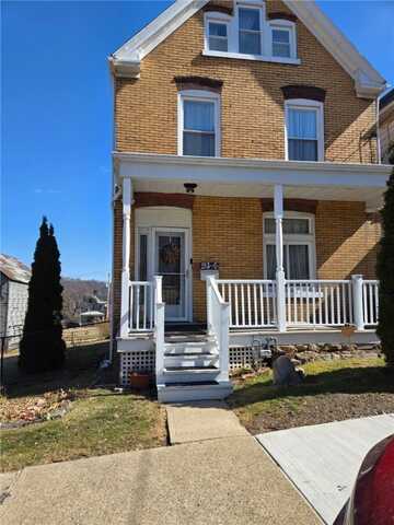 19 S 6th St, Duquesne, PA 15110