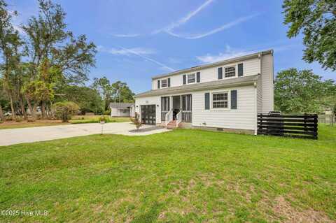 1113 Twin Lakes Drive, Southport, NC 28461