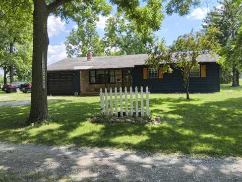 11746 Bay Road, Wapakoneta, OH 45895