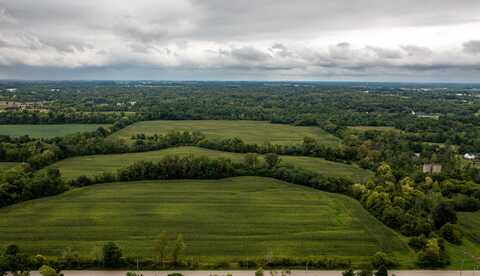8277 Westbrook Road, Brookville, OH 45309