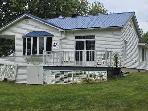 42 Bechard, Champlain, NY 12919