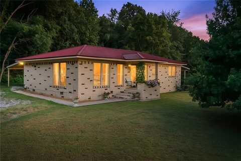 451 W Horn ST, Fayetteville, AR 72701