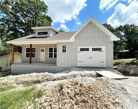 2 Witney LN, Bella Vista, AR 72714