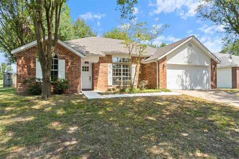1678 Oxford PL, Springdale, AR 72764