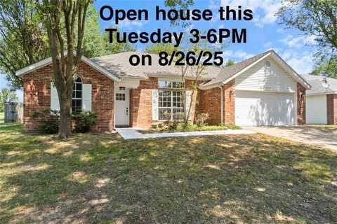 1678 Oxford PL, Springdale, AR 72764