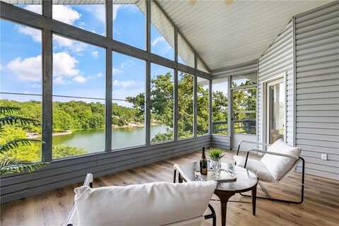 43 Strichen LN, Bella Vista, AR 72715