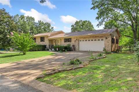 501 Huntington PL, Harrison, AR 72601